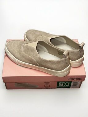 Kensie Salia Beige Ladies Size Canvas Slip-on Shoe Size 7.5 New